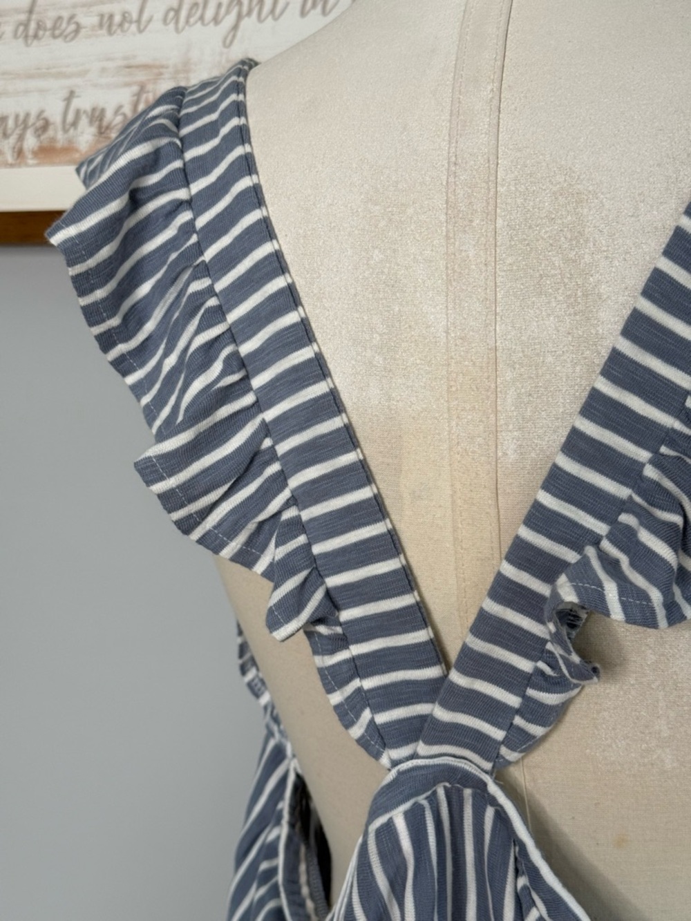 2x , 3x. LC Lauren Conrad Blue and White Striped Ruffle Sleeve Tank - Picture 9 of 10